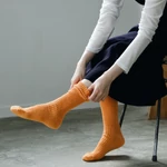 Kép 3/7 - Nishiguchi hemp sock, lantern orange color