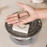 Kép 8/13 - A bögre füle külön kerül kiöntésre