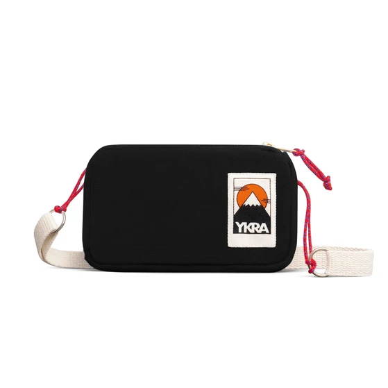Az YKRA travel case fekete színben