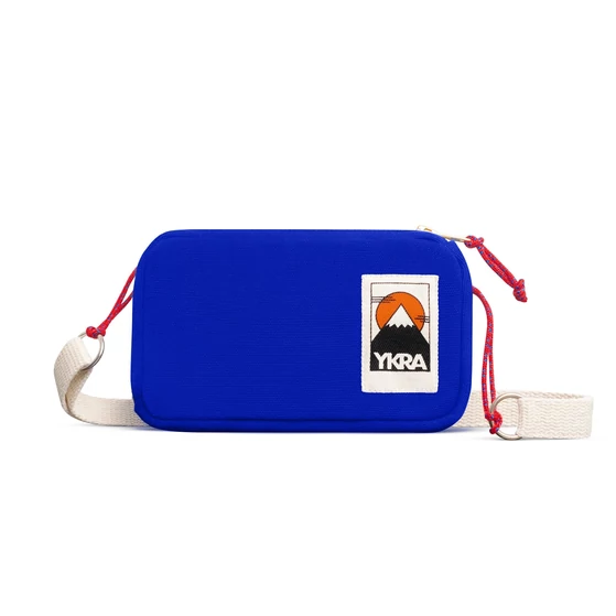 Az YKRA travel case kék színben