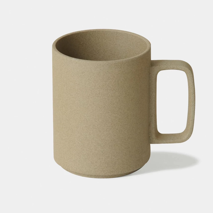 HASAMI porcelán bögre, homok színben, 445ml űrtartalommal