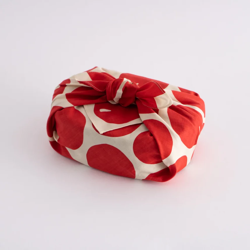 Kamawanu furoshiki kendő, alma mintával