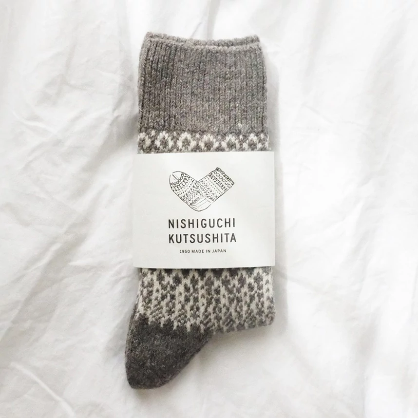 Nishiguchi Kutsushita jacquard gyapjú zokni, szürke