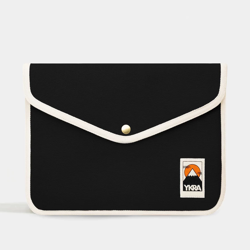 YKRA laptop sleeve MacBook 14 colhoz, fekete színben